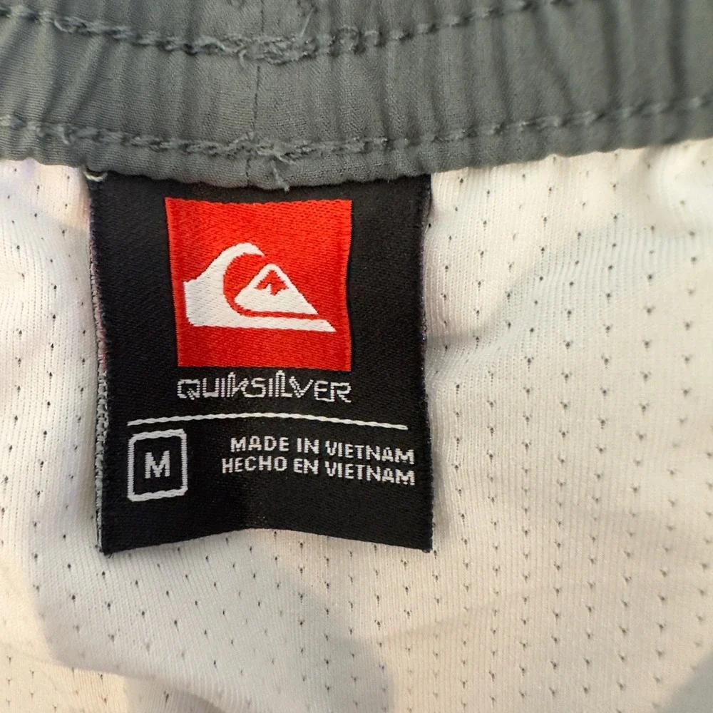 Quiksilver Mens Swim Trunks Green Grey Stretch Boardshorts QS001012 Medium NWT